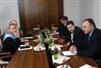 Predseda ZV NR SR p. J. Horváth a členovia výboru p. P. Csáky, J. Demian pri rokovaní so Skupinou expertov na prípravu novej Strategickej koncepcie NATO (Otvorí sa v novom okne)