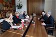 Podpredseda Národnej rady Slovenskej republiky pán Béla Bugár prijal mimoriadnu a splnomocnenú veľvyslankyňu Dánskeho kráľovstva J. E. pani Anitu Hugau, mimoriadnu a splnomocnenú veľvyslankyňu Holandského kráľovstva J. E. pani Daphne Bergsma a mimoriadnu a splnomocnenú veľvyslankyňu Nórskeho kráľovstva J. E. pani Trine Skymoen (Otvorí sa v novom okne)