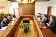 Podpredseda Národnej rady SR Miroslav Číž a predseda Výboru NR SR pre verejnú správu a regionálny rozvoj Igor Choma prijali námestníka generálneho tajomníka OSN a výkonného riaditeľa Programu OSN pre bývanie a ľudské sídla UN Habitat Joana Closa.
(Otvorí sa v novom okne)