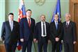 Predseda Národnej rady Slovenskej republiky, pán Andrej Danko, prijal skupinu poslancov z izraelského Knessetu.
(Otvorí sa v novom okne)