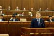 Predseda vlády Robert Fico a členovia vlády sa budú uchádzať o dôveru snemovne na základe Programového vyhlásenia. Podľa Ústavy SR musí každý nový kabinet predstúpiť pred poslancov do 30 dní od vymenovania. (Otvorí sa v novom okne)