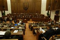 NRSR: Koalícia má opäť v rukách osud premiérky, teraz bez vlastného kandidáta 
